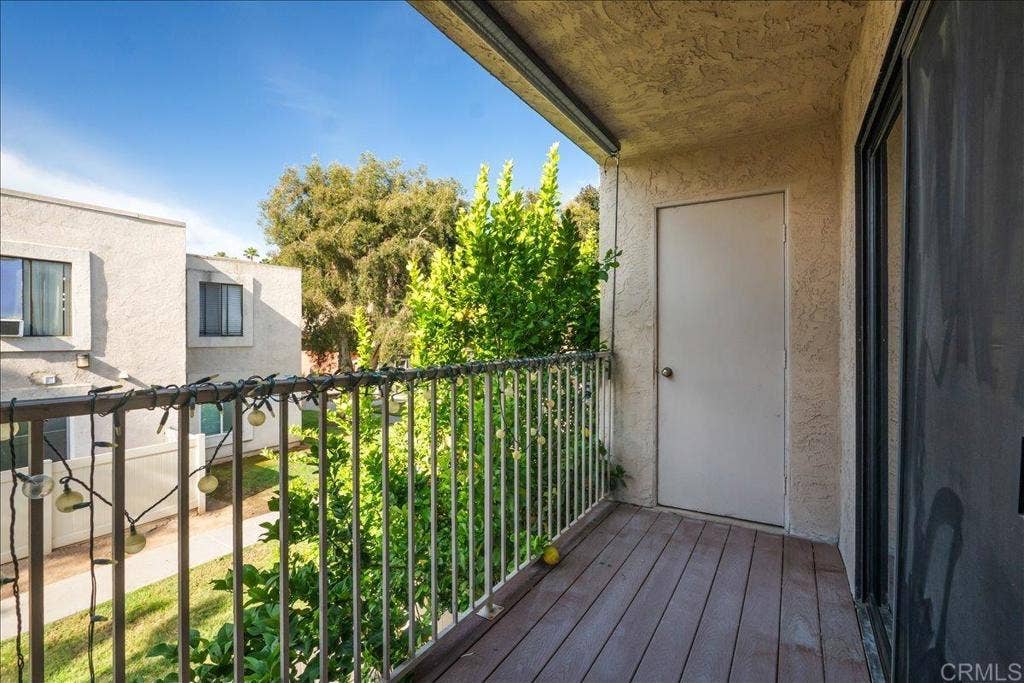 425 Autumn Drive, San Marcos, CA 92069 425 Autumn Drive, San Marcos, CA 92069