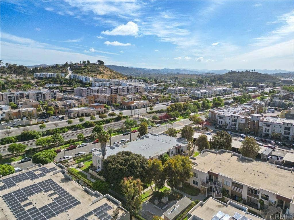 425 Autumn Drive, San Marcos, CA 92069 425 Autumn Drive, San Marcos, CA 92069