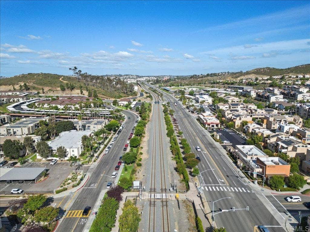 425 Autumn Drive, San Marcos, CA 92069 425 Autumn Drive, San Marcos, CA 92069