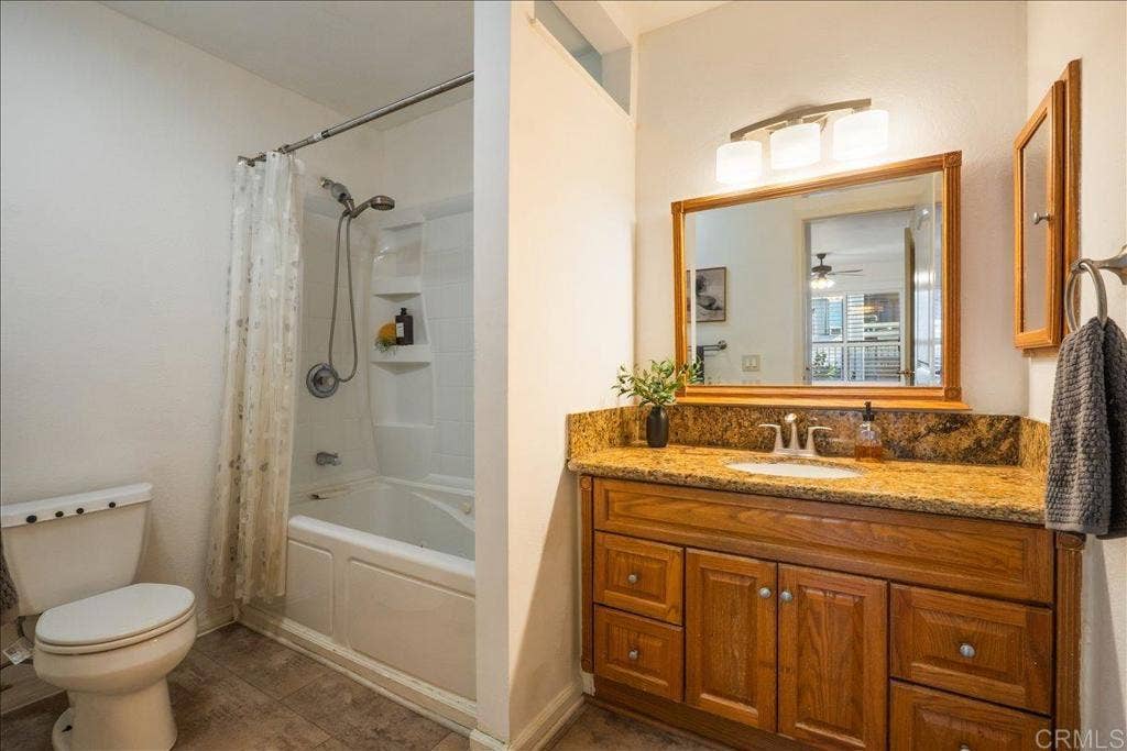 425 Autumn Drive, San Marcos, CA 92069 425 Autumn Drive, San Marcos, CA 92069