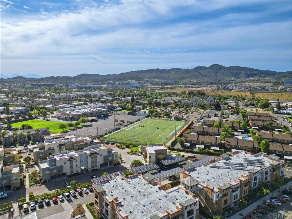 425 Autumn Drive, San Marcos, CA 92069 425 Autumn Drive, San Marcos, CA 92069