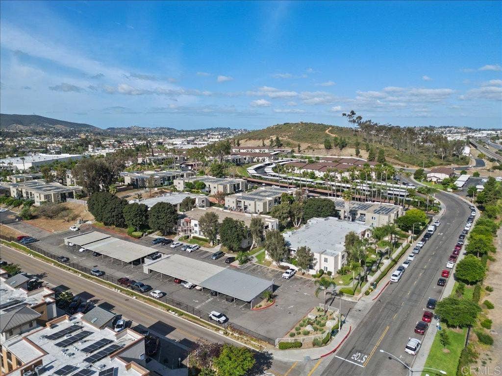 425 Autumn Drive, San Marcos, CA 92069 425 Autumn Drive, San Marcos, CA 92069