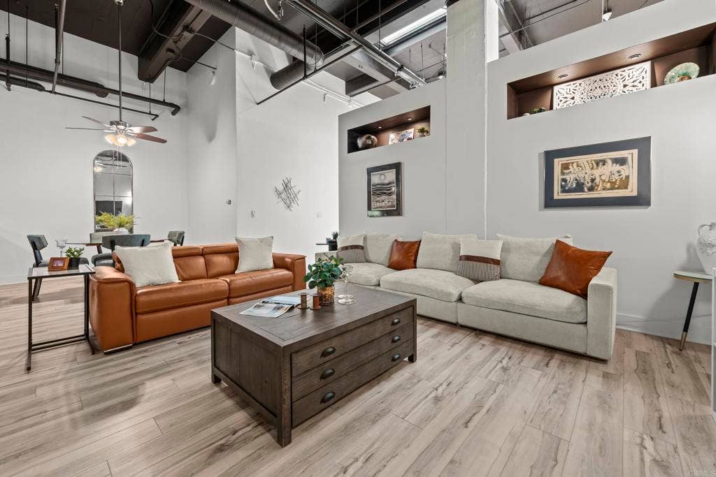 950 6Th Avenue, San Diego, CA 92101 950 6Th Avenue, San Diego, CA 92101