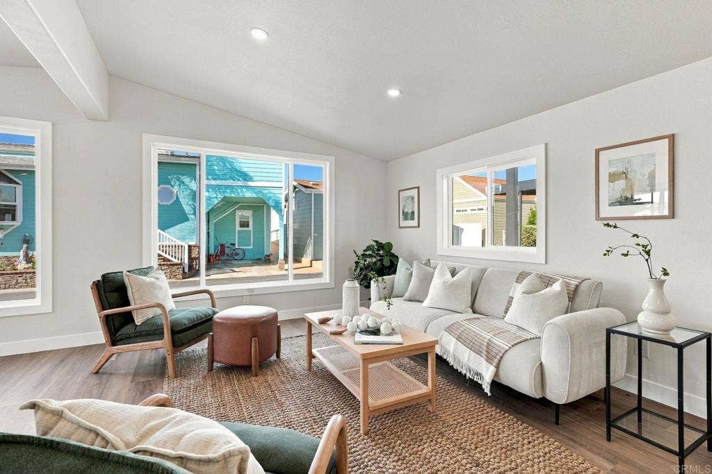 6508 Easy Street, Carlsbad, CA 92011