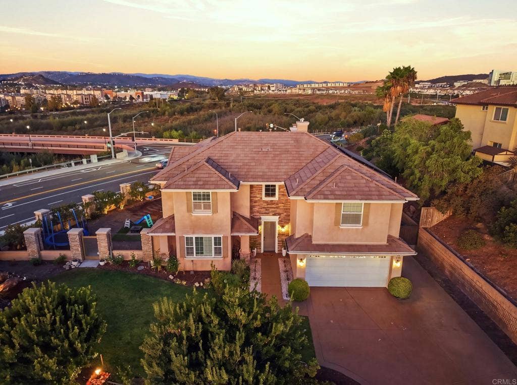 781 Joy Court, San Marcos, CA 92078 781 Joy Court, San Marcos, CA 92078