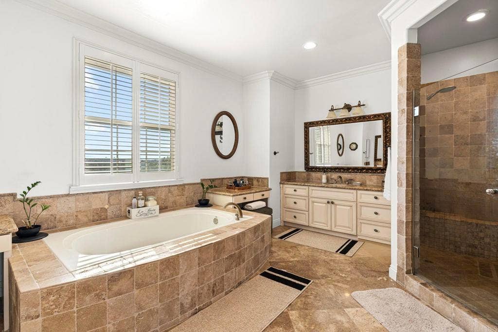 781 Joy Court, San Marcos, CA 92078 781 Joy Court, San Marcos, CA 92078