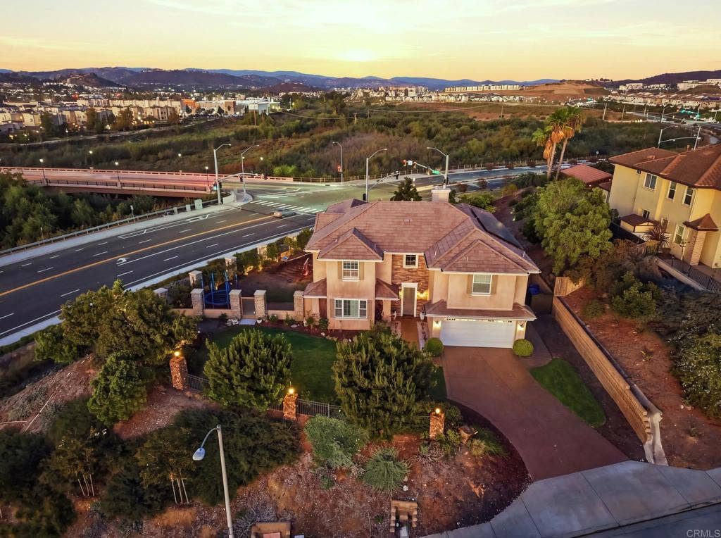 781 Joy Court, San Marcos, CA 92078 781 Joy Court, San Marcos, CA 92078