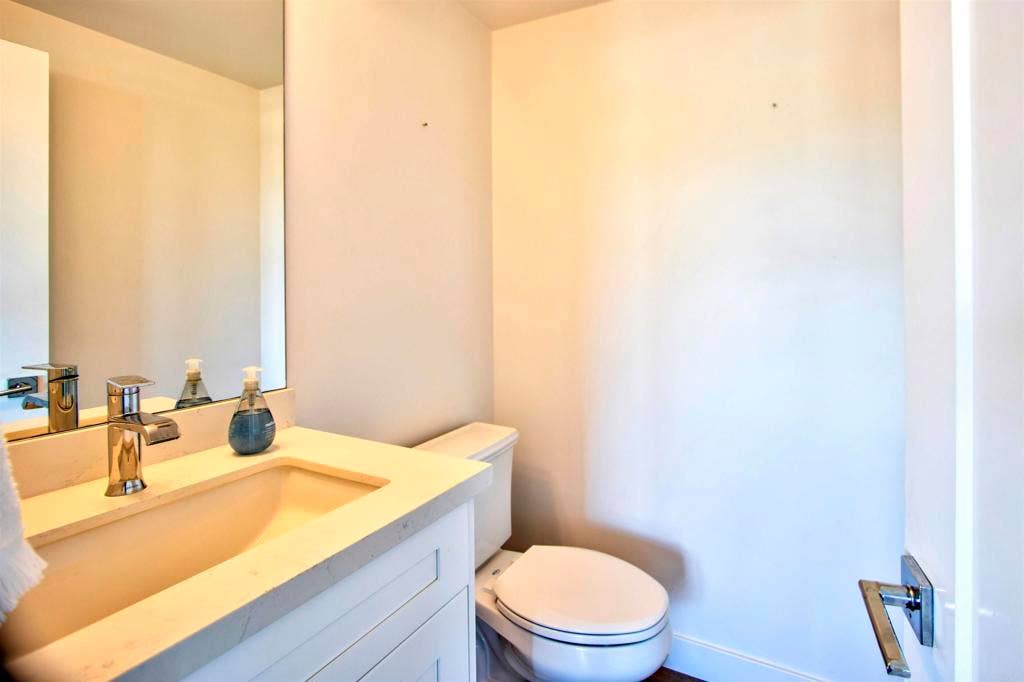 1905 S Myers Street, Oceanside, CA 92054 1905 S Myers Street, Oceanside, CA 92054