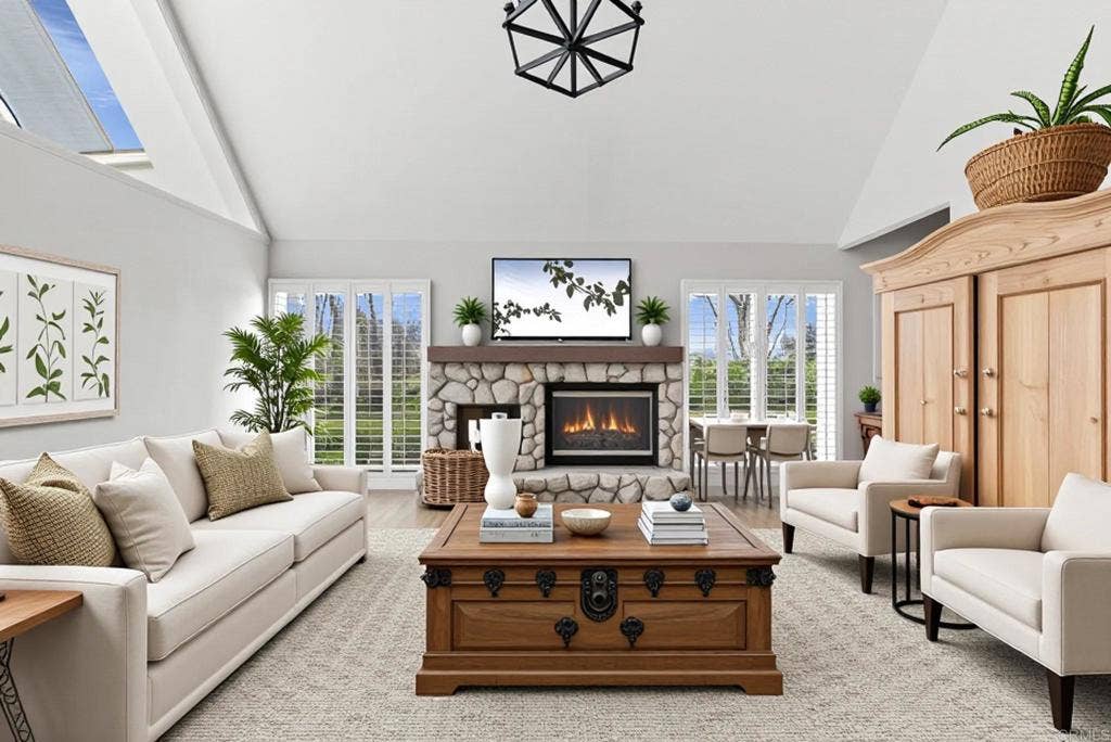 4616 Rancho Reposo, Del Mar, CA 92014 Virtually Staged Family Room