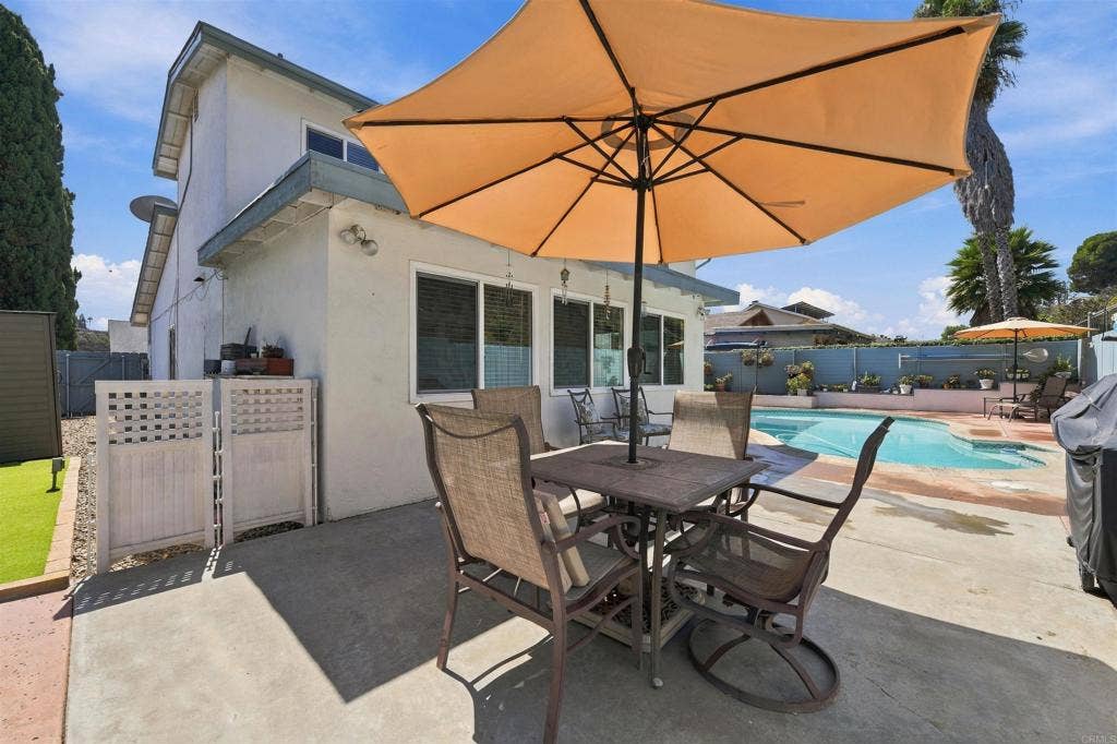 5442 Burford Street, San Diego, CA 92111 5442 Burford Street, San Diego, CA 92111