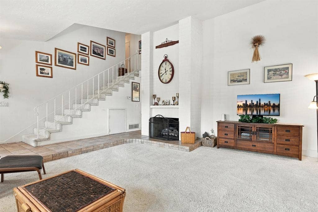 5442 Burford Street, San Diego, CA 92111 5442 Burford Street, San Diego, CA 92111