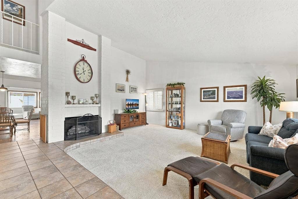 5442 Burford Street, San Diego, CA 92111 5442 Burford Street, San Diego, CA 92111