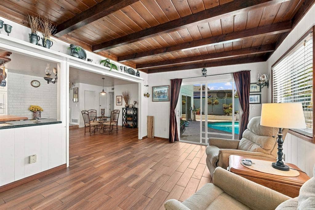 5442 Burford Street, San Diego, CA 92111 5442 Burford Street, San Diego, CA 92111