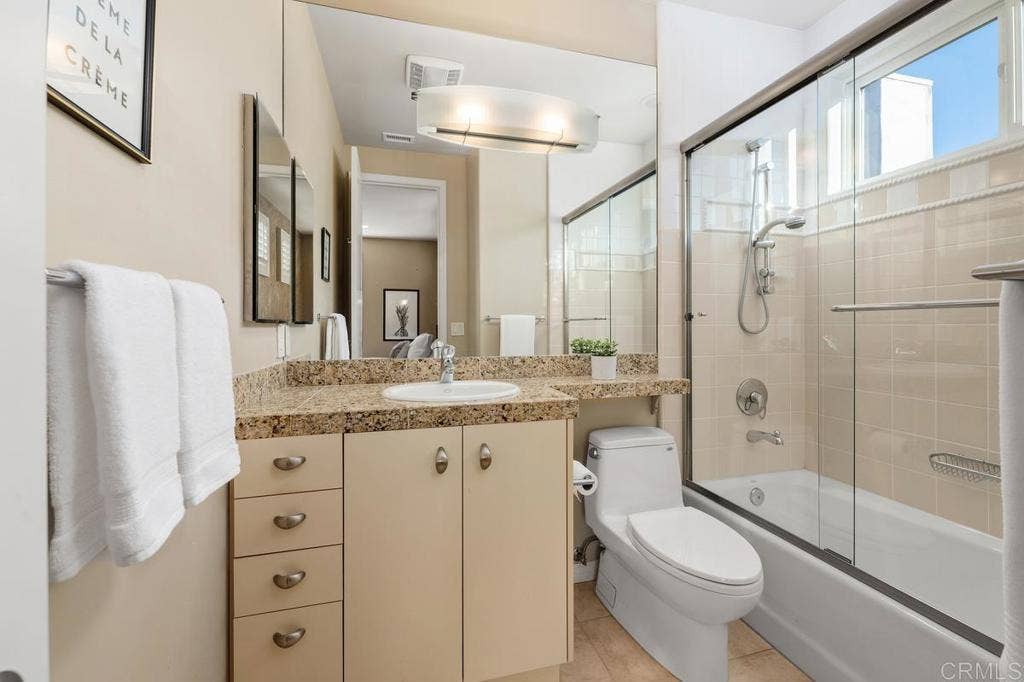 12755 Fairbrook Rd, San Diego, CA 92131 In suite bathroom and walk in closet