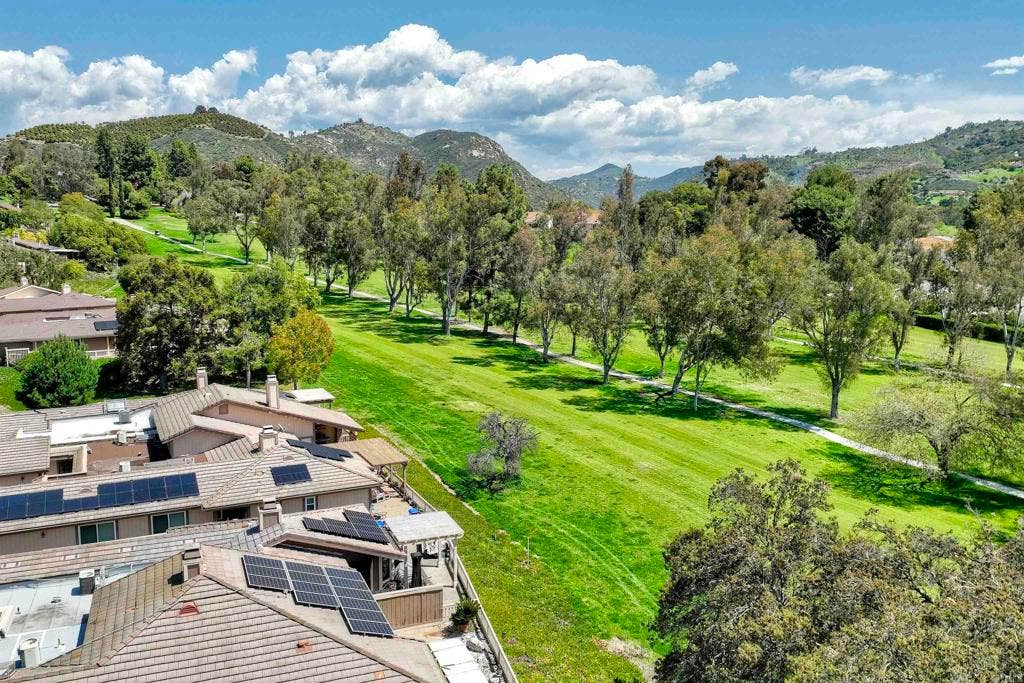 8559 Circle R Valley Lane, Escondido, CA 92026 8559 Circle R Valley Lane, Escondido, CA 92026