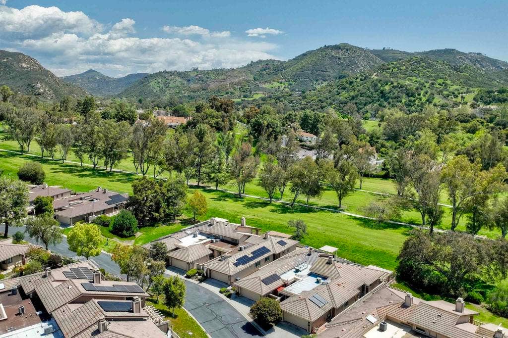 8559 Circle R Valley Lane, Escondido, CA 92026 8559 Circle R Valley Lane, Escondido, CA 92026