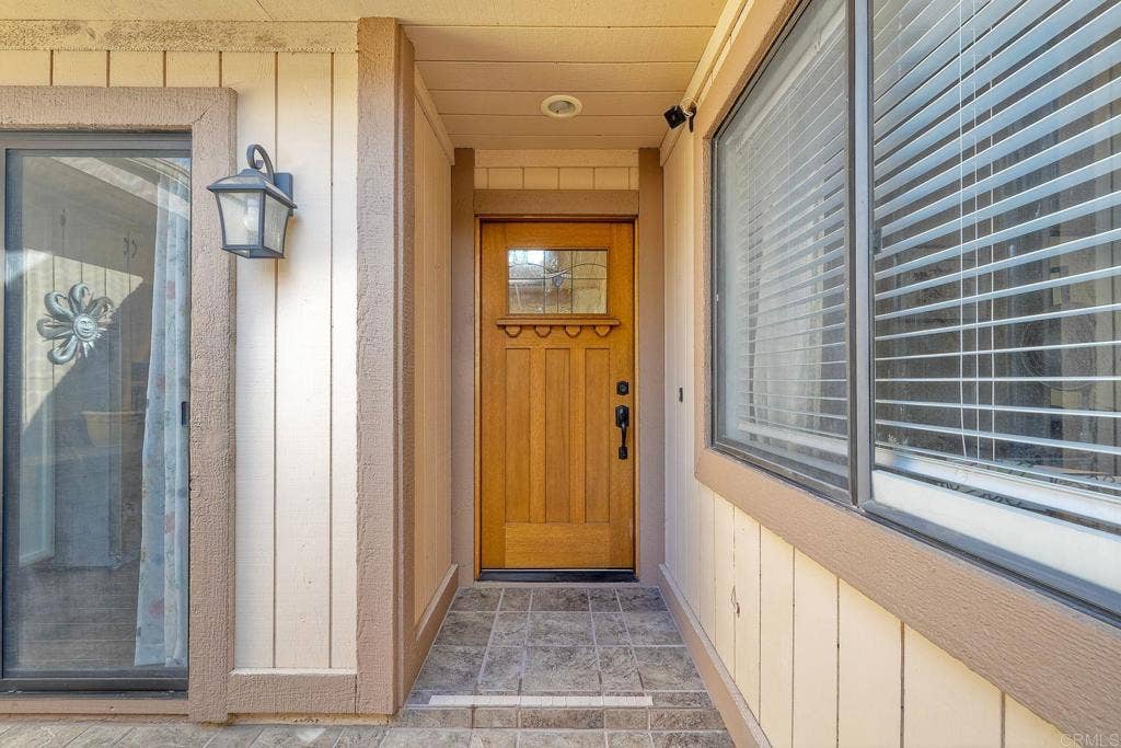 8559 Circle R Valley Lane, Escondido, CA 92026 8559 Circle R Valley Lane, Escondido, CA 92026