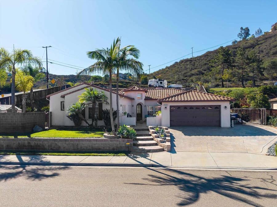 Property photo for 642 Via Del Campo, San Marcos, CA