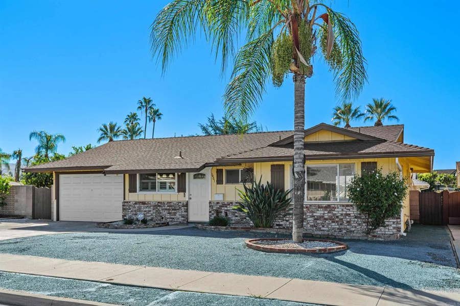Property photo for 1401 W Mayberry, Hemet, CA