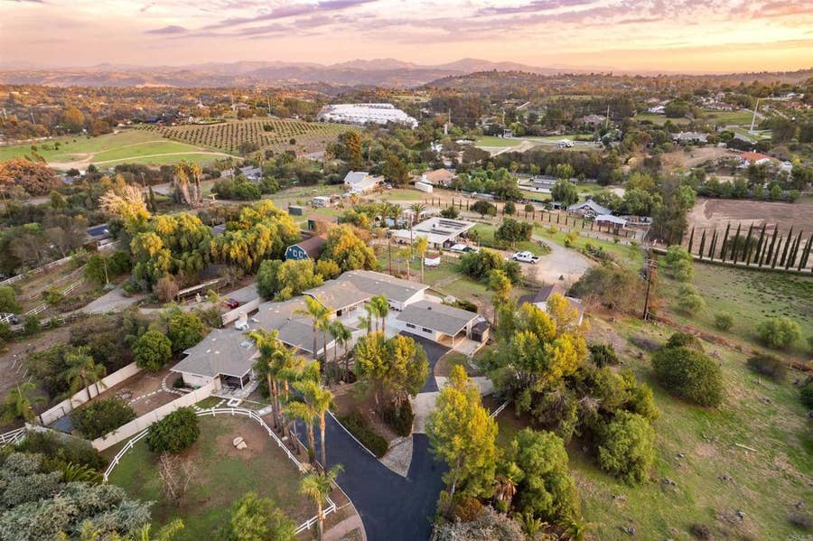 Property photo for 405 Olive Hill Way, Fallbrook, CA