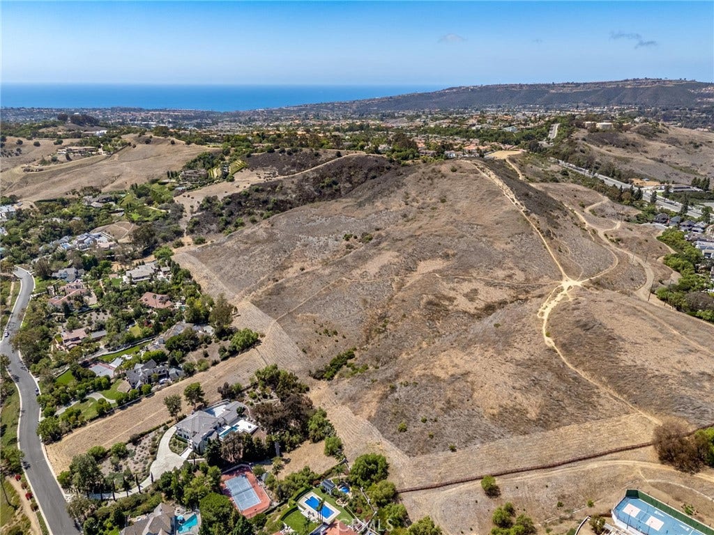 1 O'Hill, Laguna Niguel, CA 92677 1 O'Hill, Laguna Niguel, CA 92677