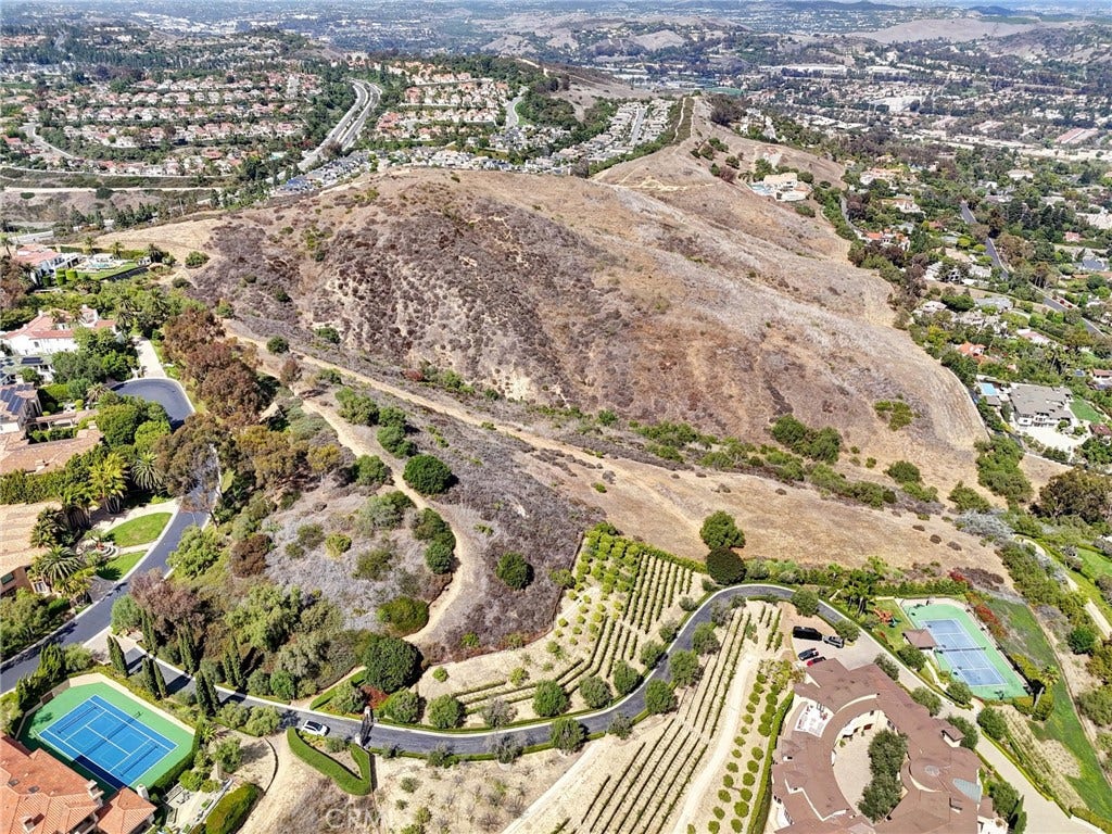 1 O'Hill, Laguna Niguel, CA 92677 1 O'Hill, Laguna Niguel, CA 92677
