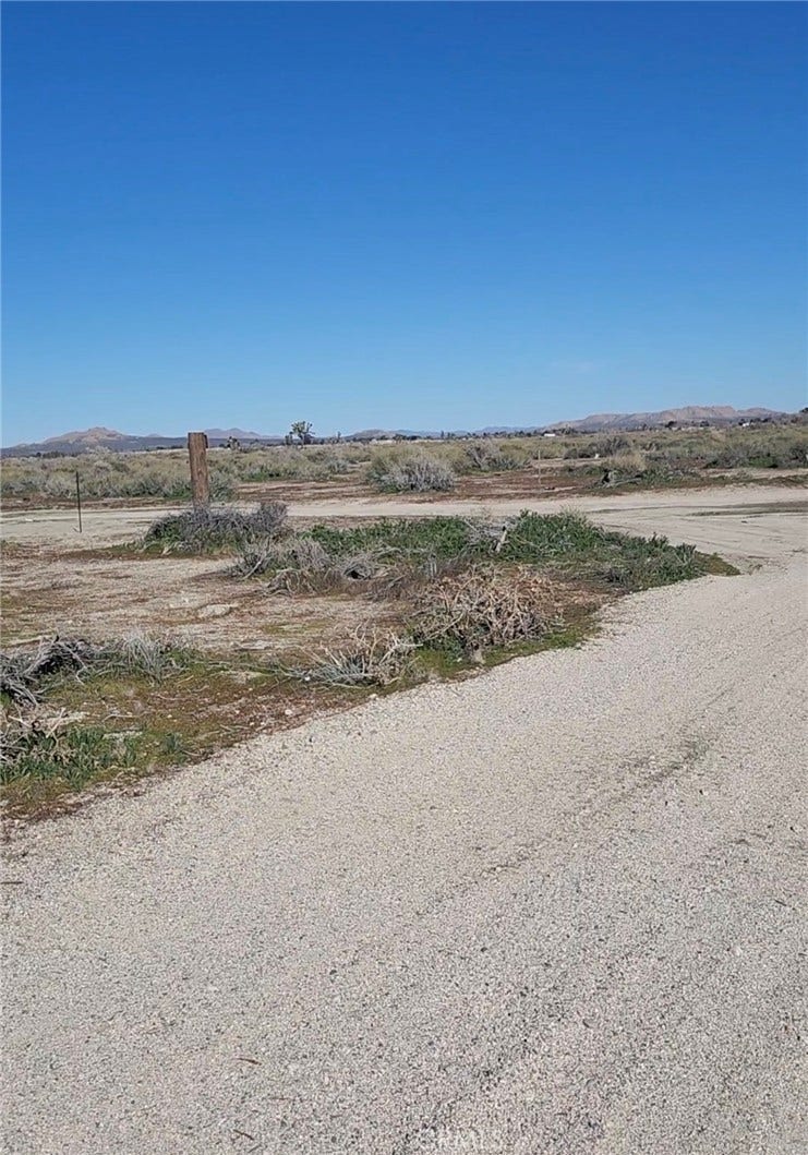 Property photo for 0 VIC AVE R VIC 80TH STE, Palmdale, CA