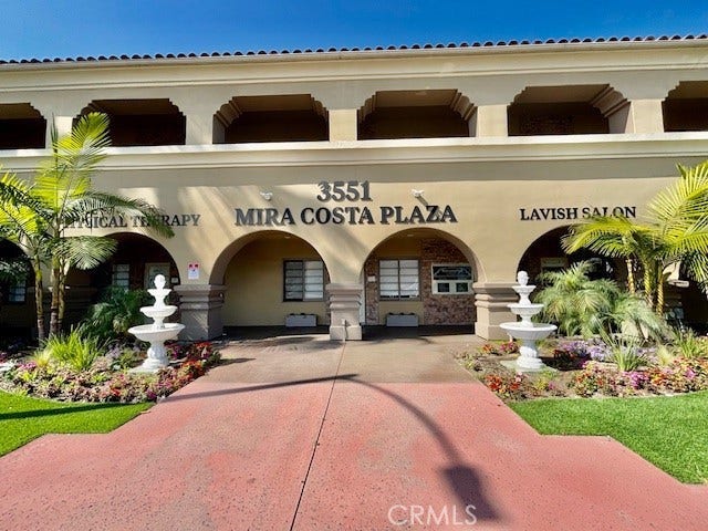 3551 Camino Mira Costa, #J, San Clemente, CA 92672 Front of complex