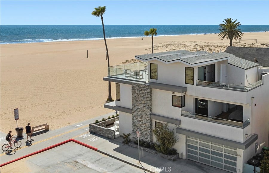 Property photo for 800 W Oceanfront, Newport Beach, CA