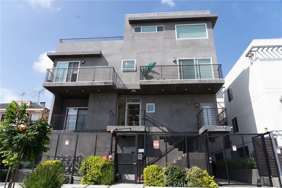 Property photo for 1187 Crenshaw Boulevard, #103, Los Angeles, CA
