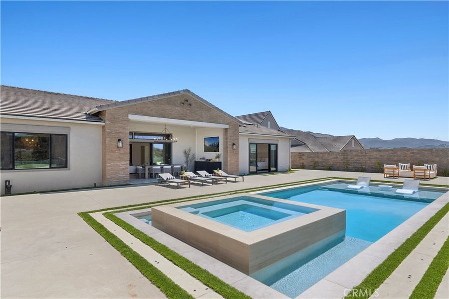 Property photo for 18411 Boulder Bluff, Silverado, CA