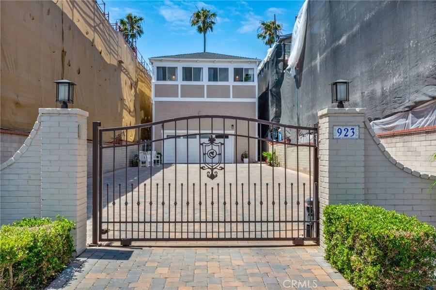 Property photo for 923 E Balboa Boulevard, Newport Beach, CA