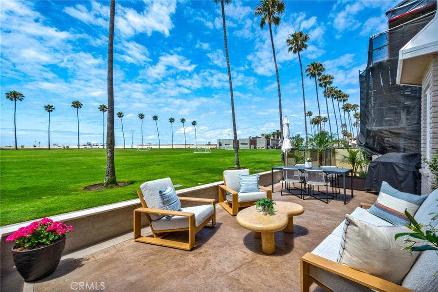 Property photo for 920 E Oceanfront, Newport Beach, CA