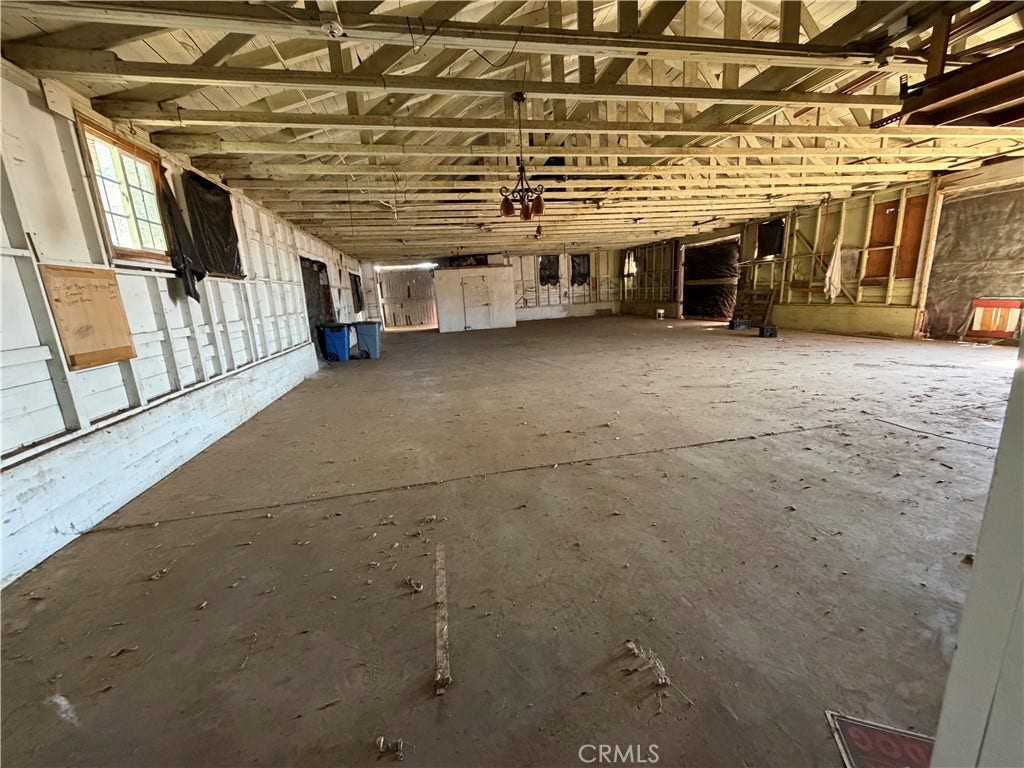 9300 Oak Glen, Beaumont, CA 92223 9300 Oak Glen, Beaumont, CA 92223