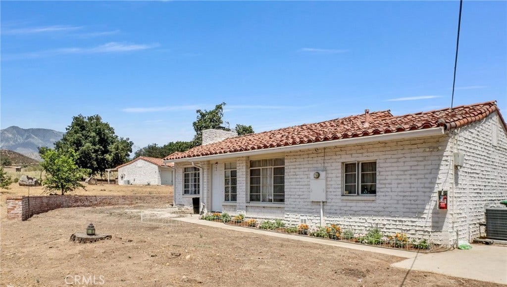 9300 Oak Glen, Beaumont, CA 92223 9300 Oak Glen, Beaumont, CA 92223