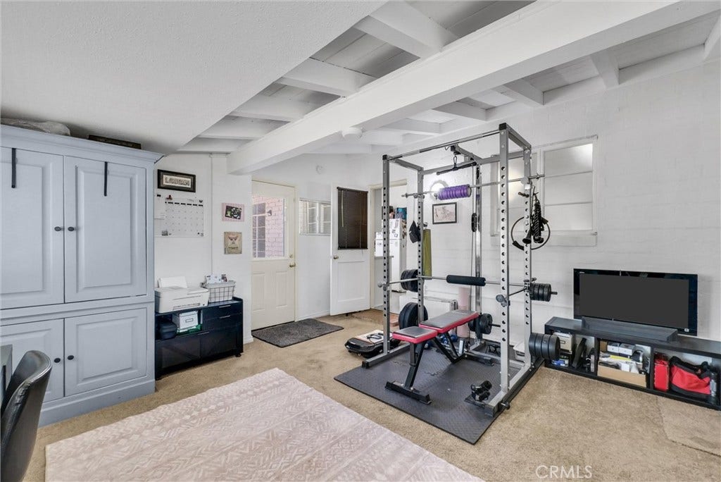 9300 Oak Glen, Beaumont, CA 92223 9300 Oak Glen, Beaumont, CA 92223