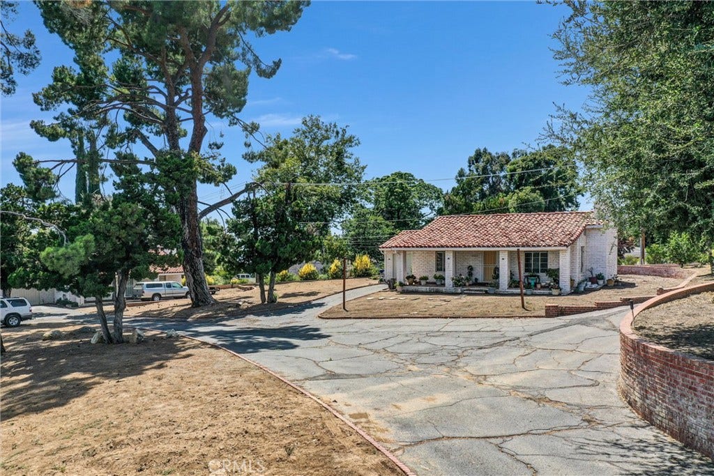 9300 Oak Glen, Beaumont, CA 92223 9300 Oak Glen, Beaumont, CA 92223