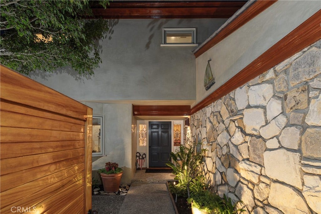1114 E Balboa Boulevard, Newport Beach, CA 92661 1114 E Balboa Boulevard, Newport Beach, CA 92661