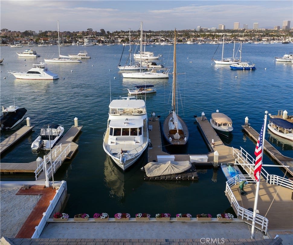 1114 E Balboa Boulevard, Newport Beach, CA 92661 1114 E Balboa Boulevard, Newport Beach, CA 92661