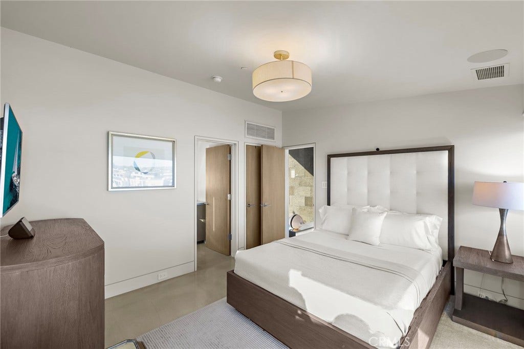 232 Hazel, Corona Del Mar, CA 92625 232 Hazel, Corona Del Mar, CA 92625
