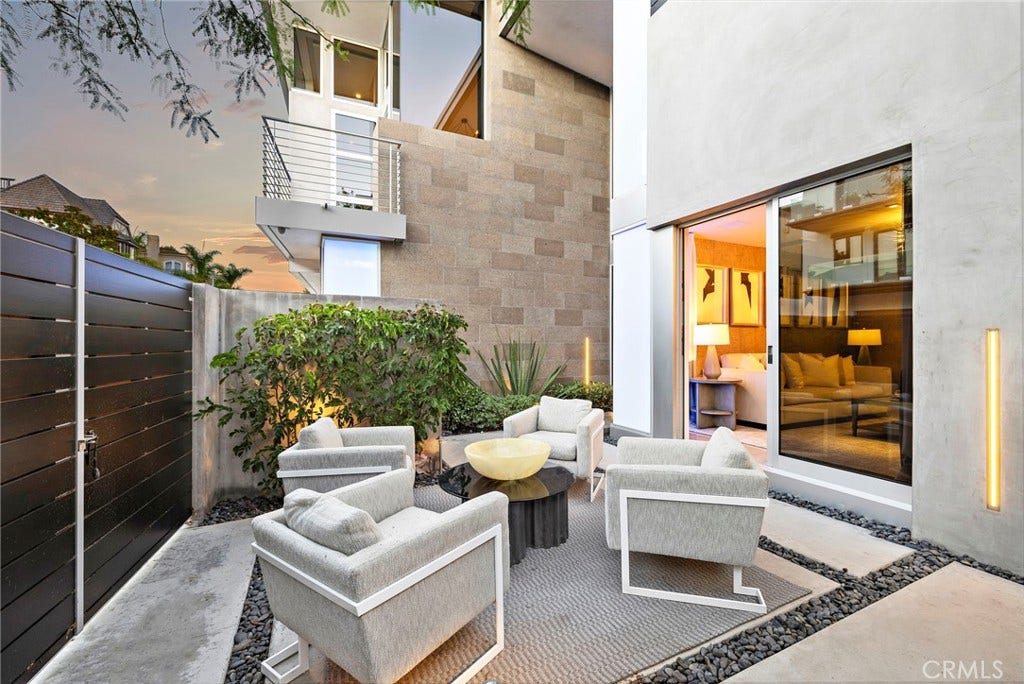 232 Hazel, Corona Del Mar, CA 92625 232 Hazel, Corona Del Mar, CA 92625