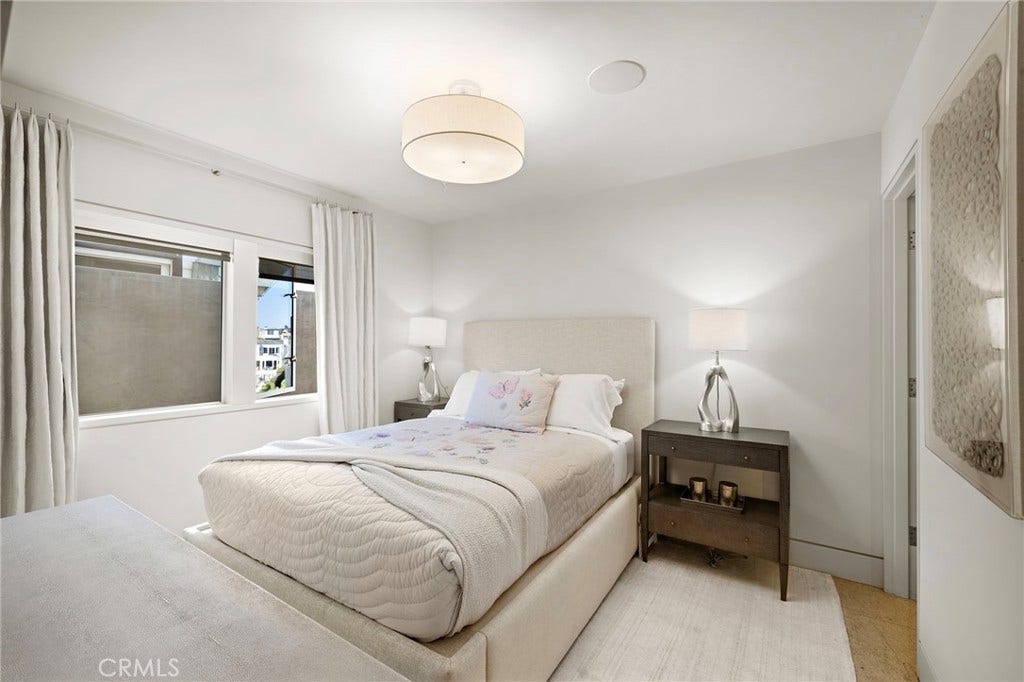 232 Hazel, Corona Del Mar, CA 92625 232 Hazel, Corona Del Mar, CA 92625
