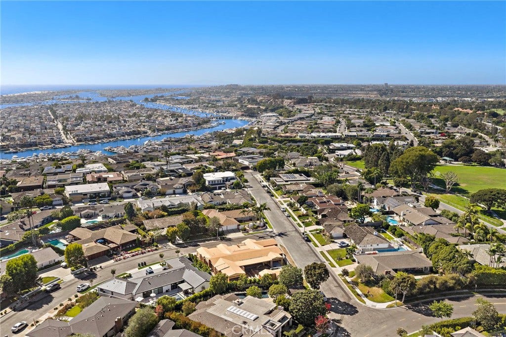 1900 Altura Drive, Newport Beach, CA 92625 1900 Altura Drive, Newport Beach, CA 92625