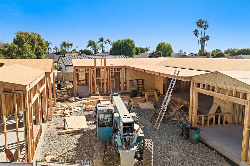 1900 Altura Drive, Newport Beach, CA 92625 1900 Altura Drive, Newport Beach, CA 92625