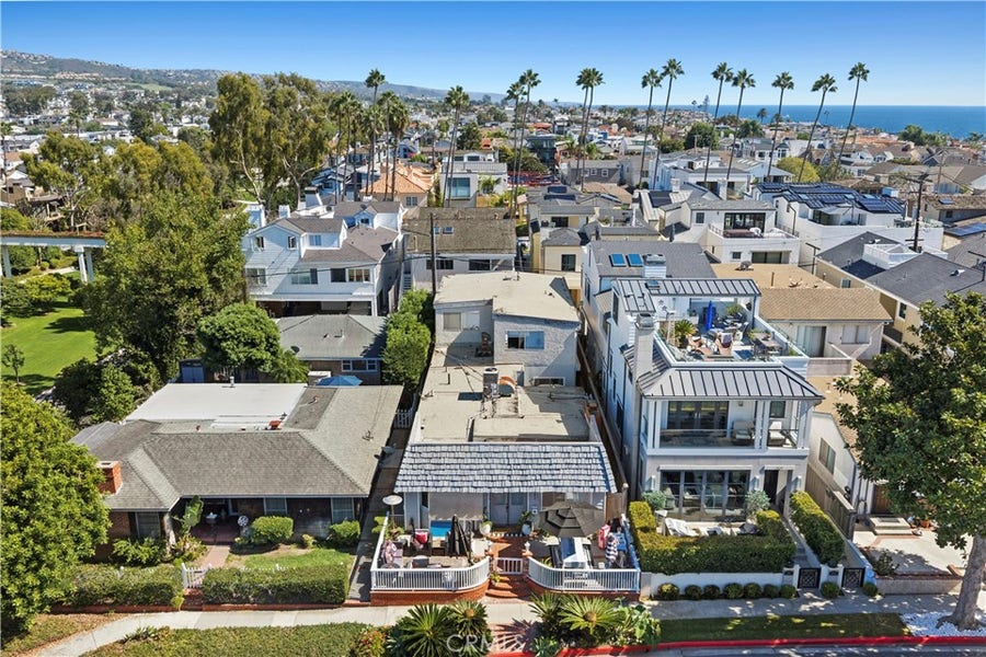 Property photo for 310 Fernleaf, Corona Del Mar, CA