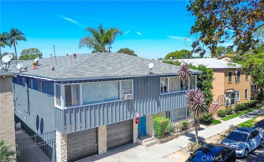 Property photo for 2015 Cedar Ave, Long Beach, CA