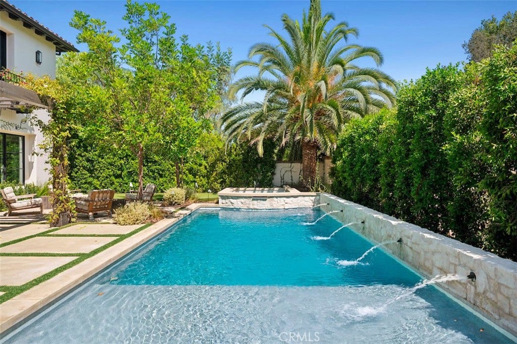 22 Vernal Spring, Irvine, CA 92603 22 Vernal Spring, Irvine, CA 92603