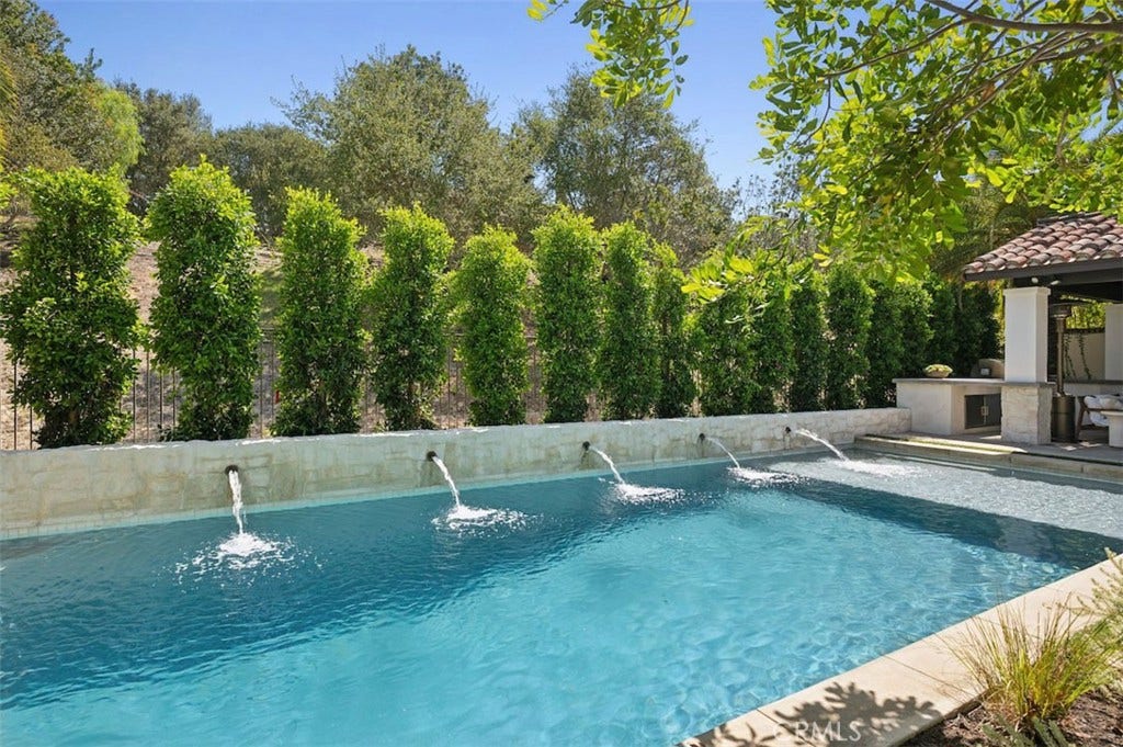 22 Vernal Spring, Irvine, CA 92603 22 Vernal Spring, Irvine, CA 92603