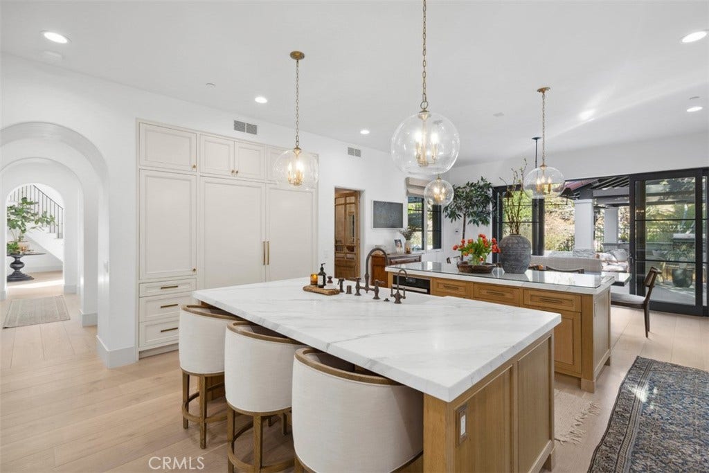 22 Vernal Spring, Irvine, CA 92603 22 Vernal Spring, Irvine, CA 92603