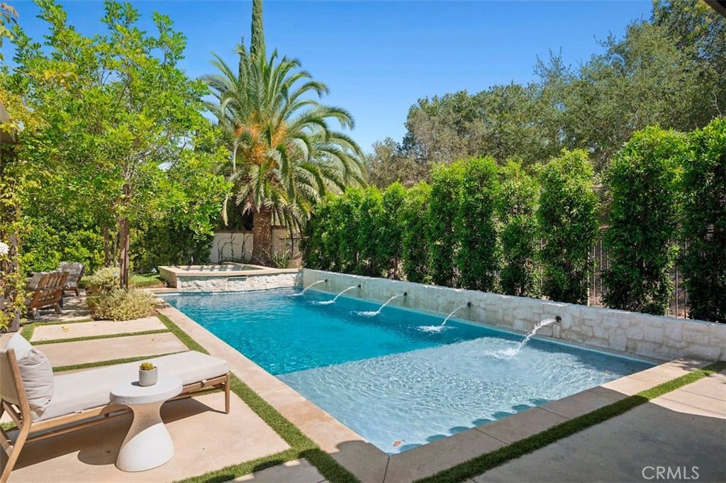22 Vernal Spring, Irvine, CA 92603 22 Vernal Spring, Irvine, CA 92603